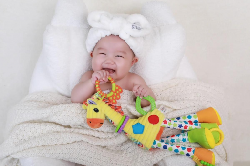 晋城1岁宝宝流鼻涕打喷嚏